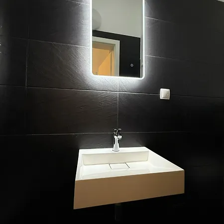 Apartment 1g Lv 6-zimmer-apartment Hbf Halle Halle (Saale)