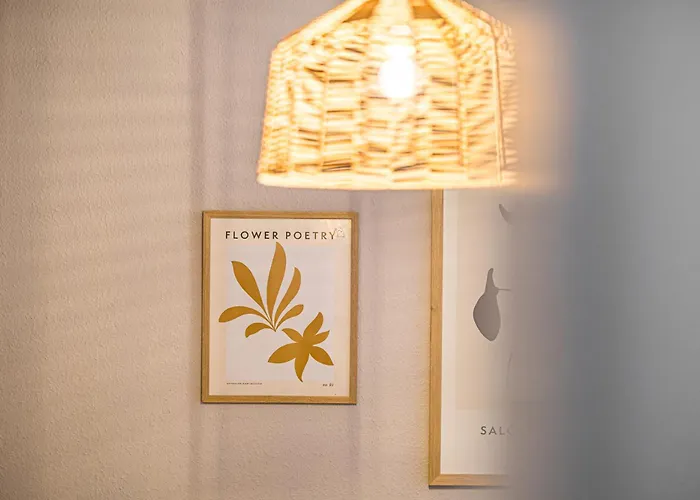 Appartement 1g Lv 6-zimmer-apartment Hbf Halle